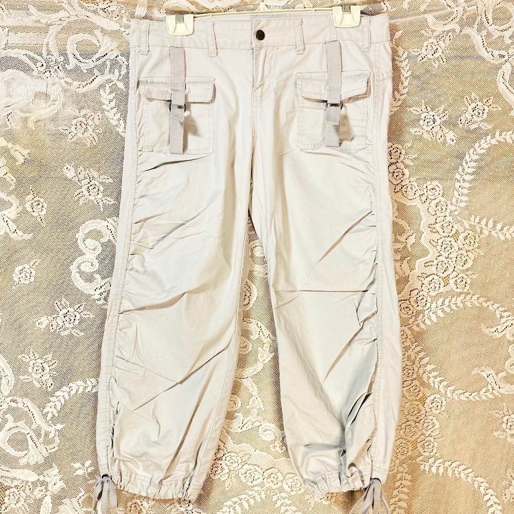 Paris Blues, Cargo, Khaki Capri Pants